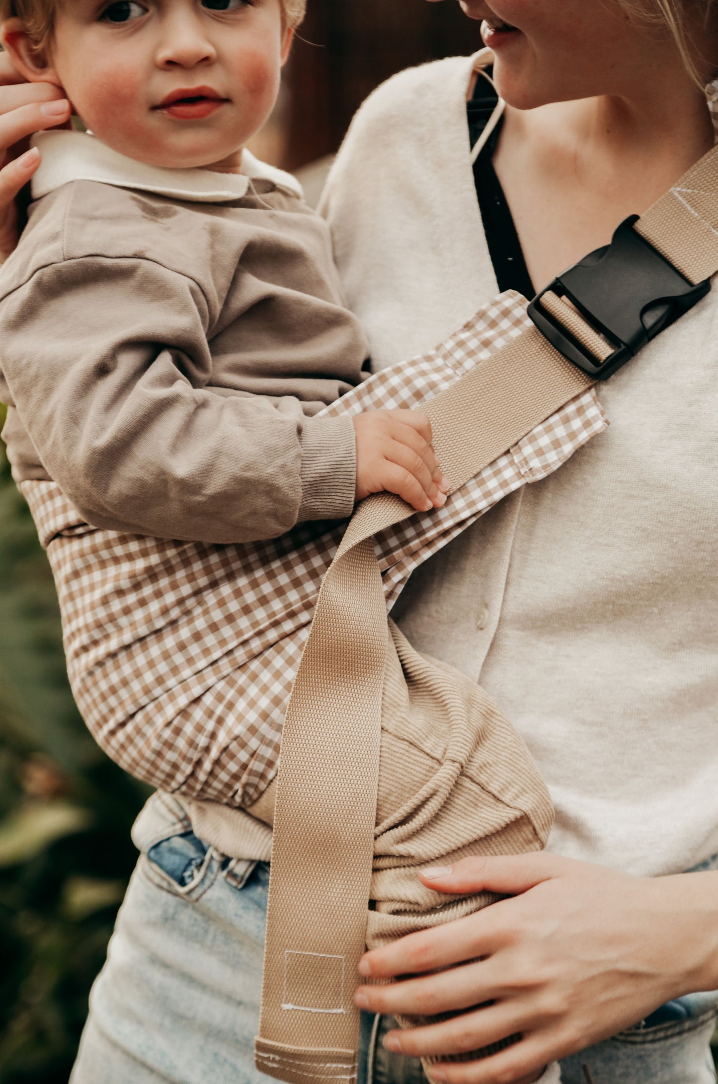 Roo Sling Chunky Check Beige